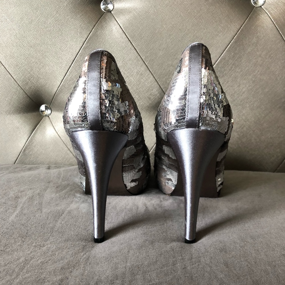 Nina New York GUC Sequins & Satin Rhinestone Heels - Picture 3 of 8